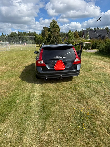 Volvo V70 5 of 5