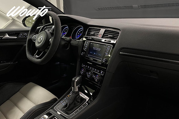 Volkswagen Golf I 17 of 23