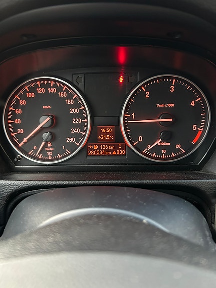 BMW 318d 10 of 10