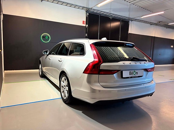 Volvo V90 3 of 14