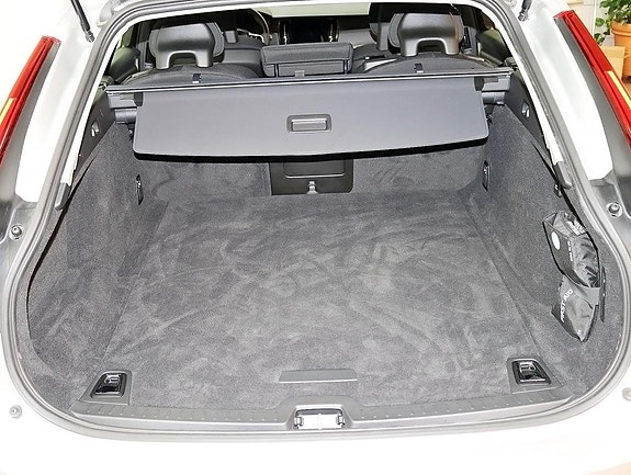 Volvo V90 14 of 14