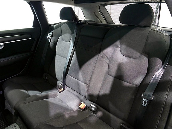 Volvo V90 10 of 14