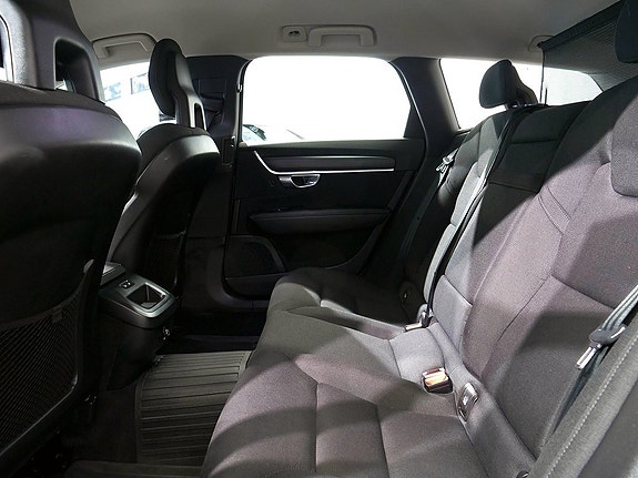 Volvo V90 9 of 14