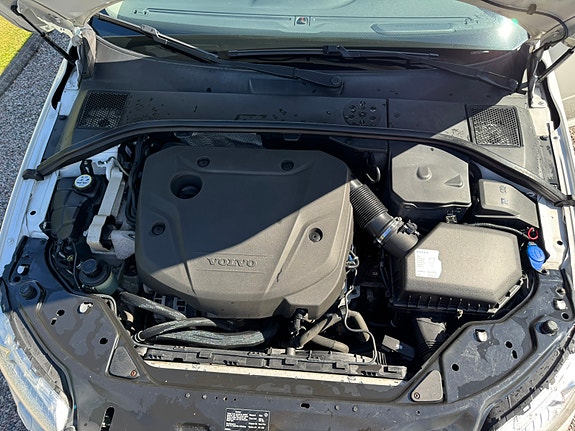 Volvo V70 8 of 10
