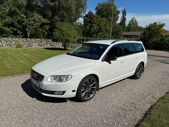 Volvo V70 4 of 10