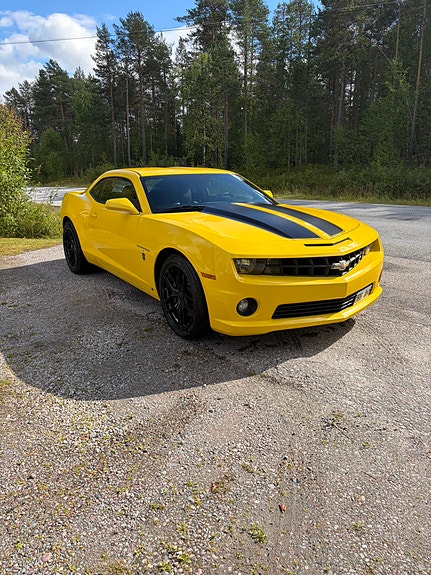 Chevrolet Camaro 2 of 9