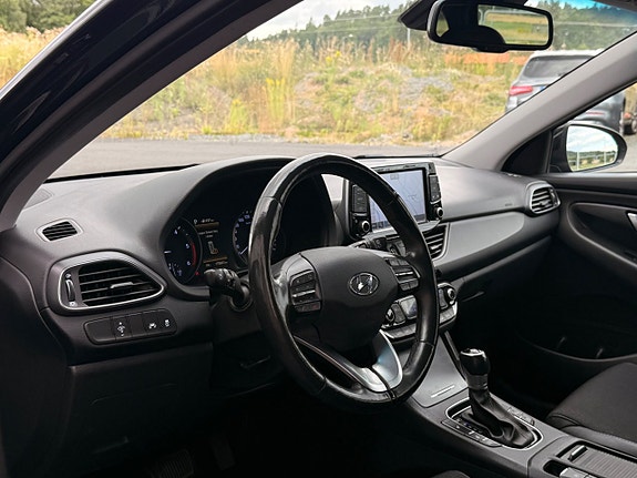 Hyundai i30 7 of 27