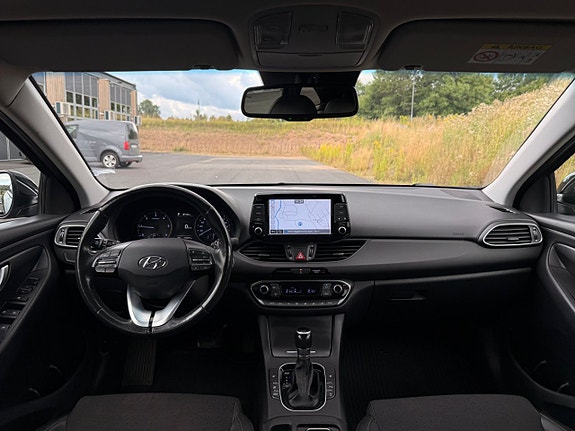 Hyundai i30 9 of 27