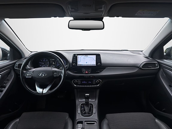 Hyundai i30 10 of 23