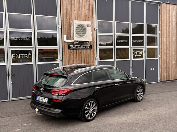 Hyundai i30 4 of 27