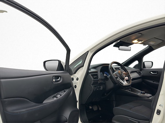 Nissan Leaf 11 of 30