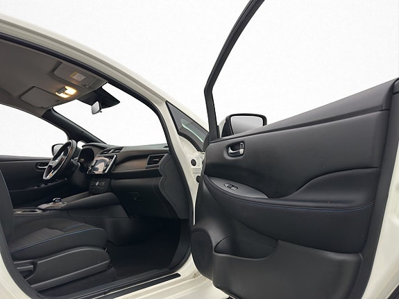 Nissan Leaf 15 of 30