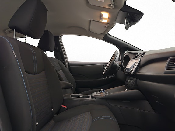 Nissan Leaf 14 of 30