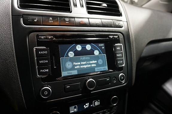 Volkswagen Polo 16 of 21