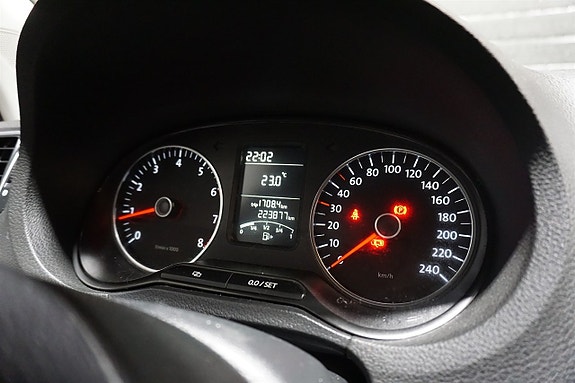 Volkswagen Polo 19 of 21
