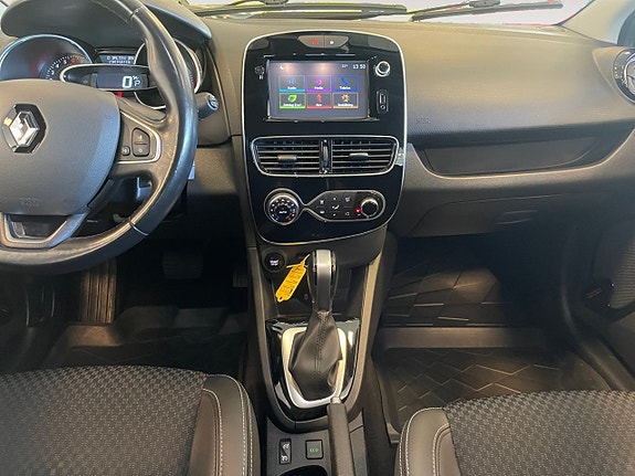 Renault Clio 11 of 25