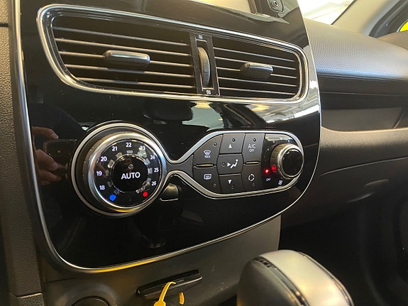 Renault Clio 24 of 25