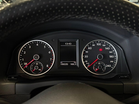 Volkswagen Tiguan 14 of 18