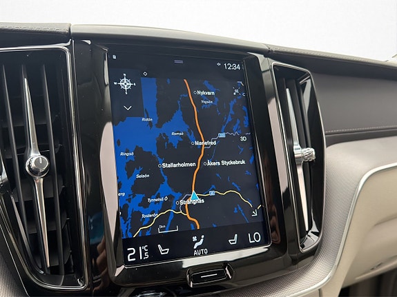 Volvo XC60 23 of 30
