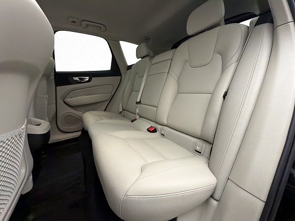 Volvo XC60 19 of 30