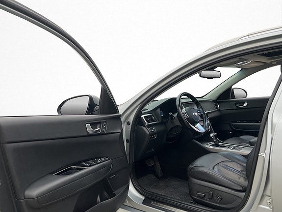 Kia Optima 12 of 30