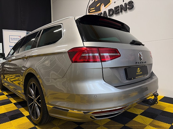 Volkswagen Passat 8 of 30
