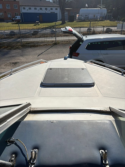 Sea ray 200 cc mercruiser 4,3L V6 8 of 10