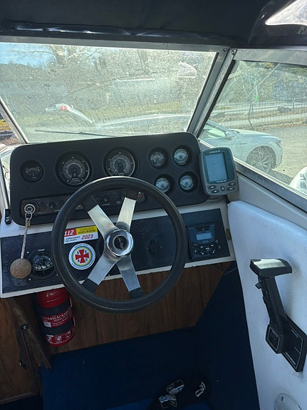 Sea ray 200 cc mercruiser 4,3L V6 7 of 10