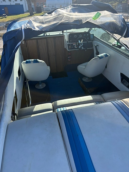 Sea ray 200 cc mercruiser 4,3L V6 4 of 10