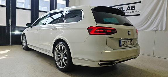 Volkswagen Passat 10 of 26