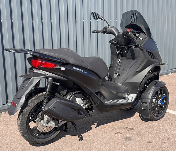Piaggio MP3 310 Sport 4 of 5