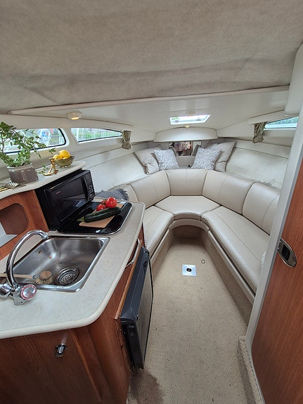 Bayliner 245 -05 | MerCruiser 5.7 V8 250 hk | Bravo III | Garmin | 30-kärra 7 of 10