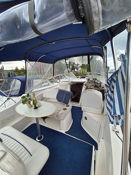 Bayliner 245 -05 | MerCruiser 5.7 V8 250 hk | Bravo III | Garmin | 30-kärra 3 of 10