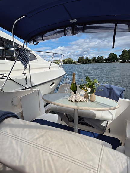 Bayliner 245 -05 | MerCruiser 5.7 V8 250 hk | Bravo III | Garmin | 30-kärra 5 of 10