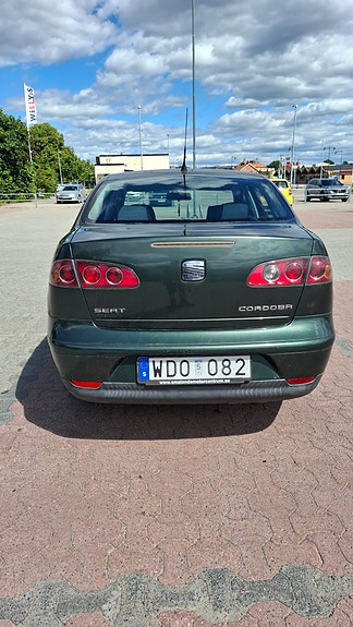 Seat Cordoba 4 of 6