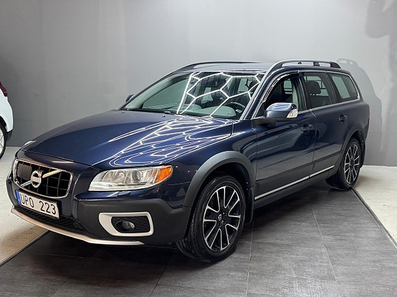 Volvo XC70 3 of 15