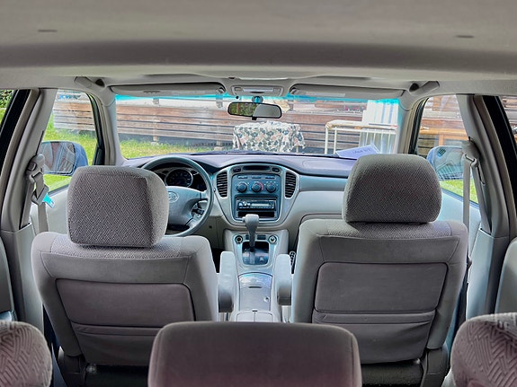 Toyota Highlander 6 of 13