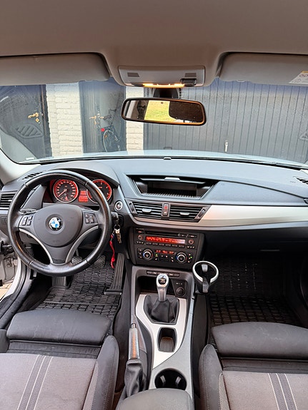 BMW X1 7 of 8