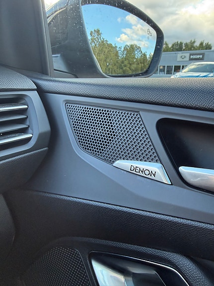Peugeot 308 5 of 9
