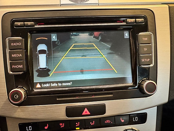 Volkswagen Passat Alltrack 16 of 16
