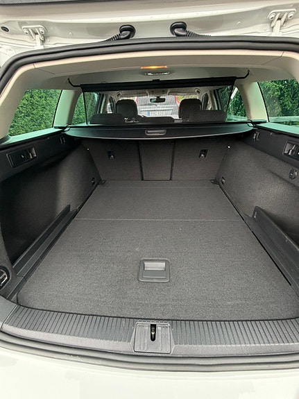 Volkswagen Passat 17 of 20