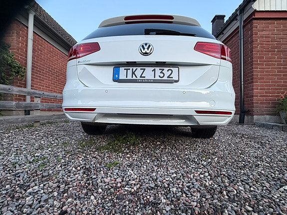 Volkswagen Passat 7 of 20