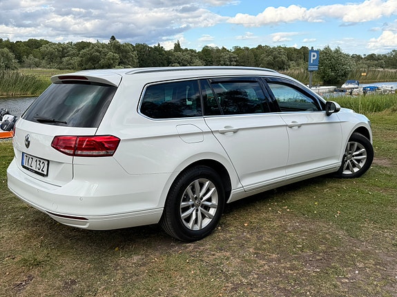 Volkswagen Passat 5 of 20