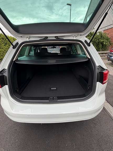Volkswagen Passat 16 of 20