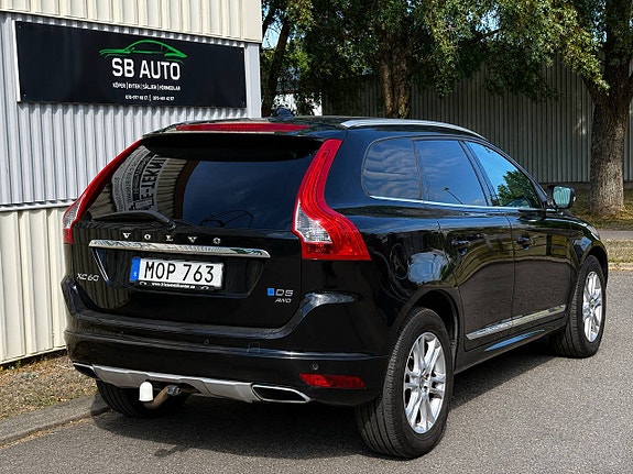 Volvo XC60 3 of 20