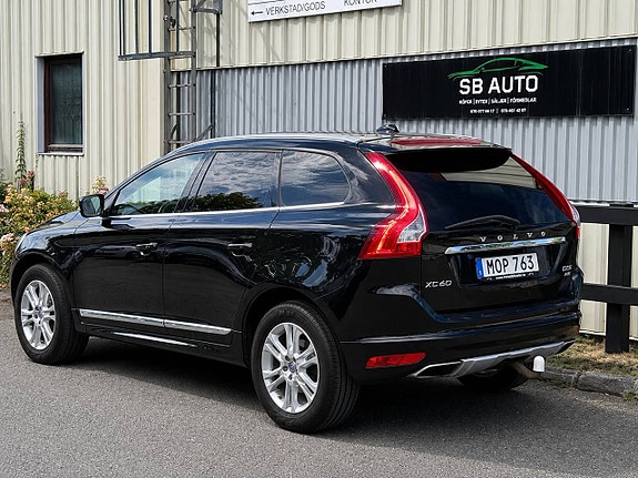 Volvo XC60 4 of 20