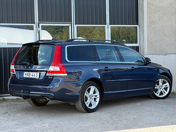 Volvo V70 5 of 14
