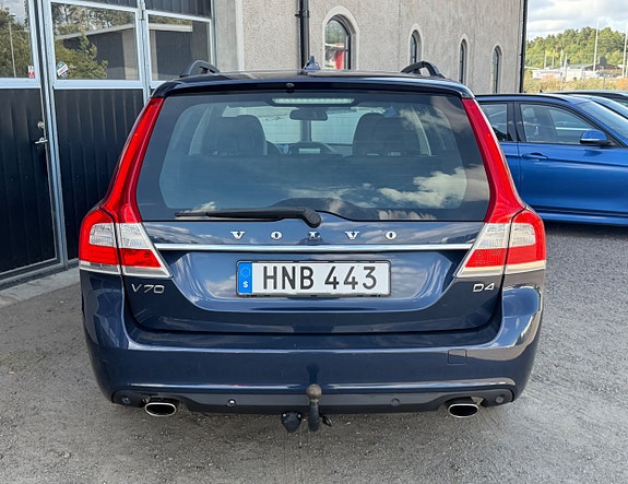 Volvo V70 6 of 14