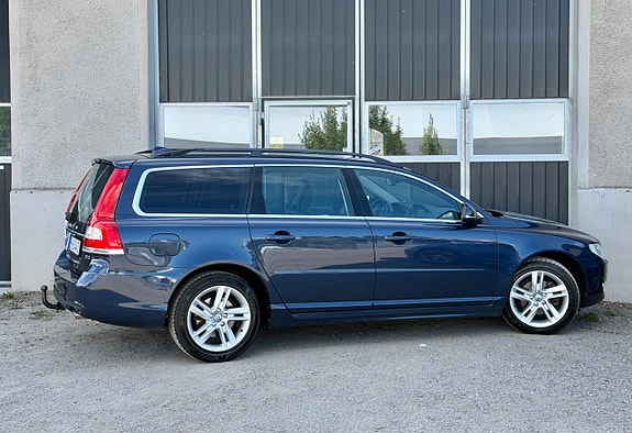 Volvo V70 4 of 14