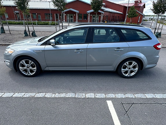 Ford Mondeo 4 of 9